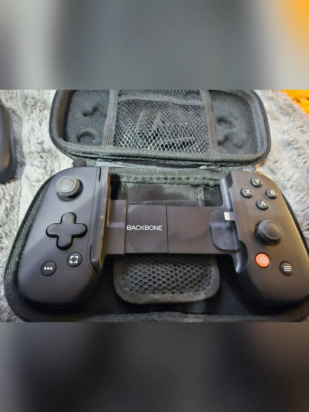 BACKBONE Black Mobile Gaming Controller for IPHONE